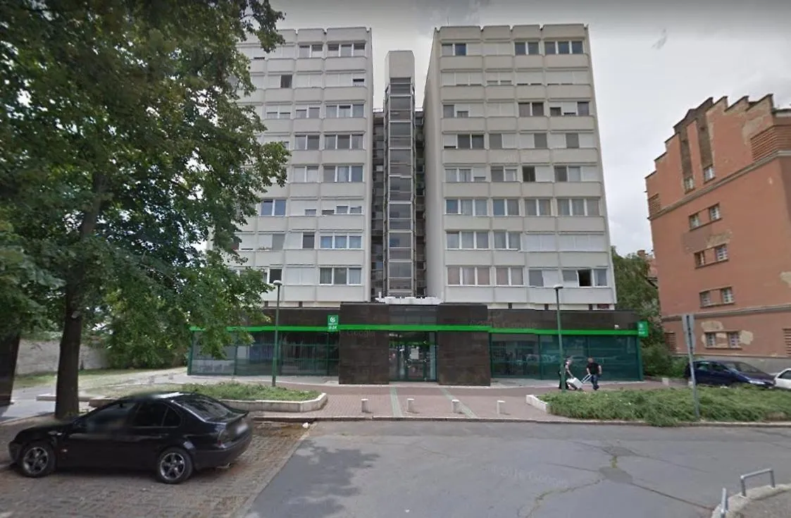 Center One Apartman location
